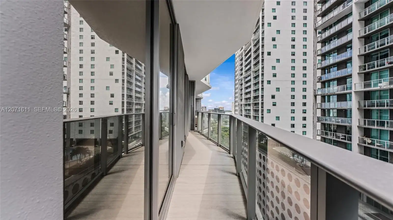 77 SE 5th ST # 1607, Miami FL 33131 photo 2