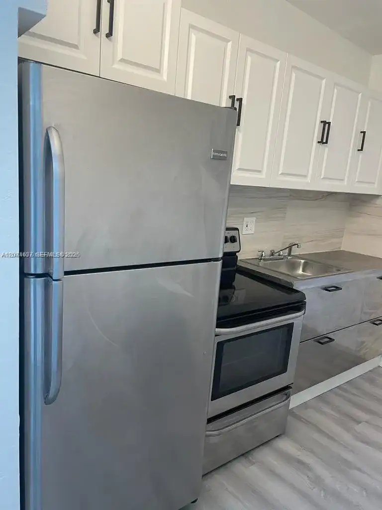 170 ter 10035 # B, Unincorporated Dade County FL 33157 photo 5