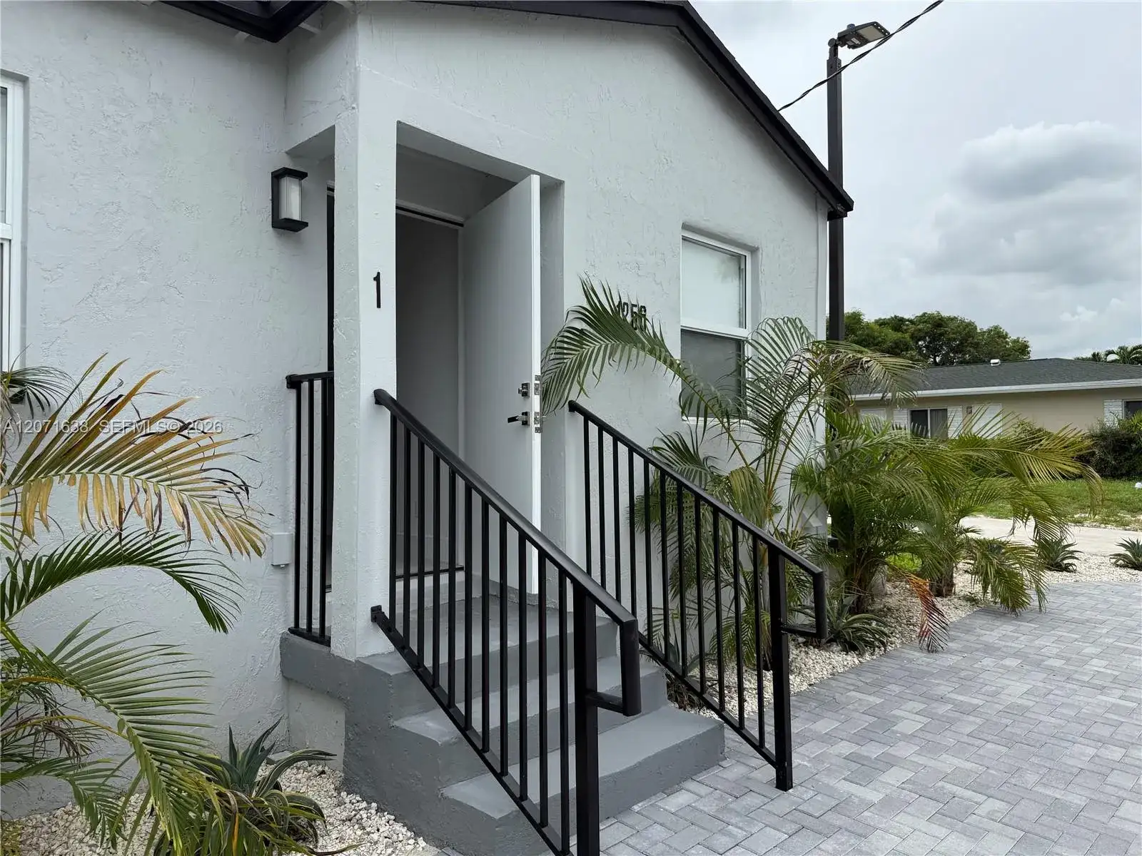1256 NE 110th Ter, Miami FL 33161 photo 2