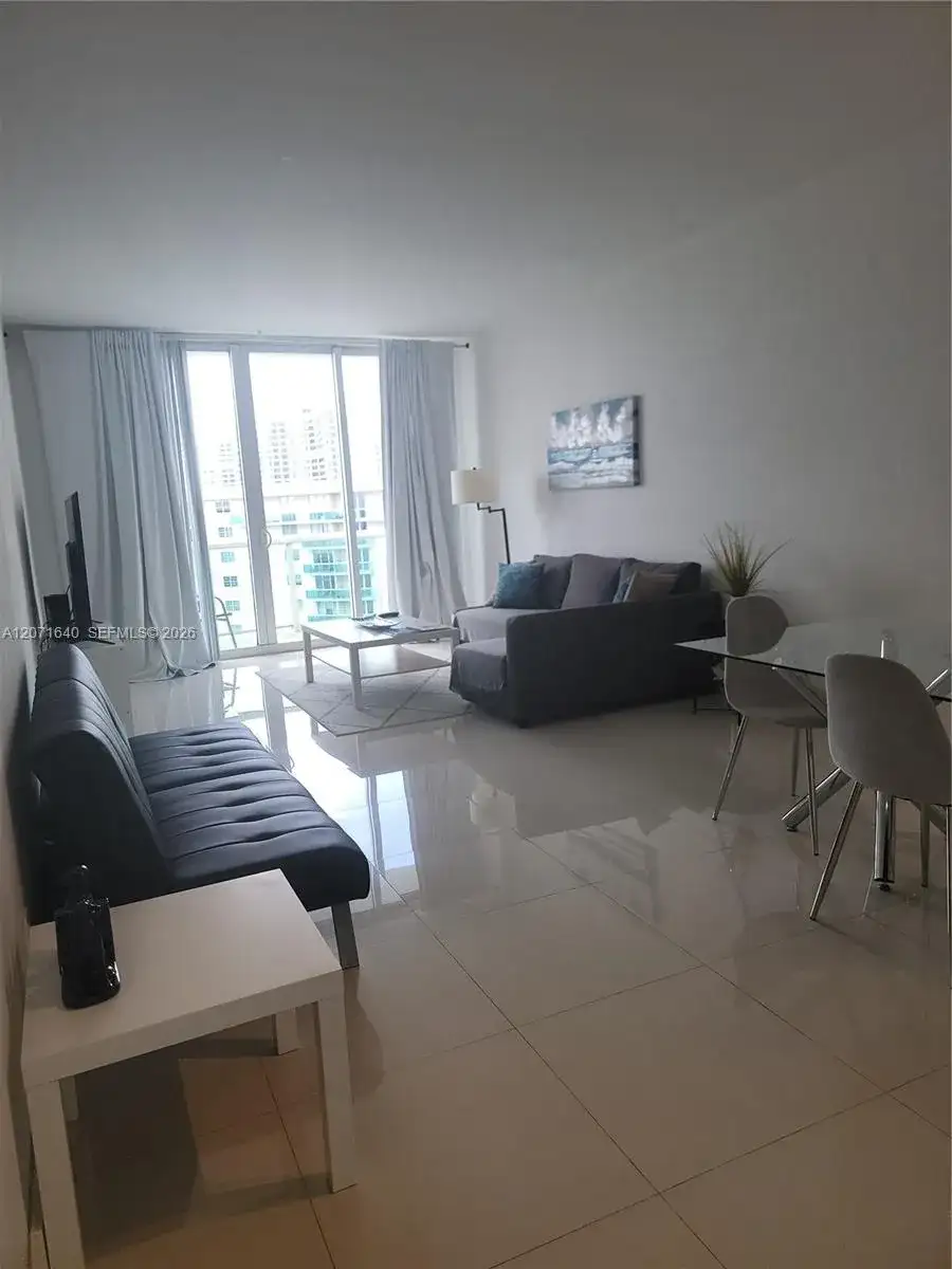 19380 Collins Ave, Sunny Isles Beach FL 33160 photo 2