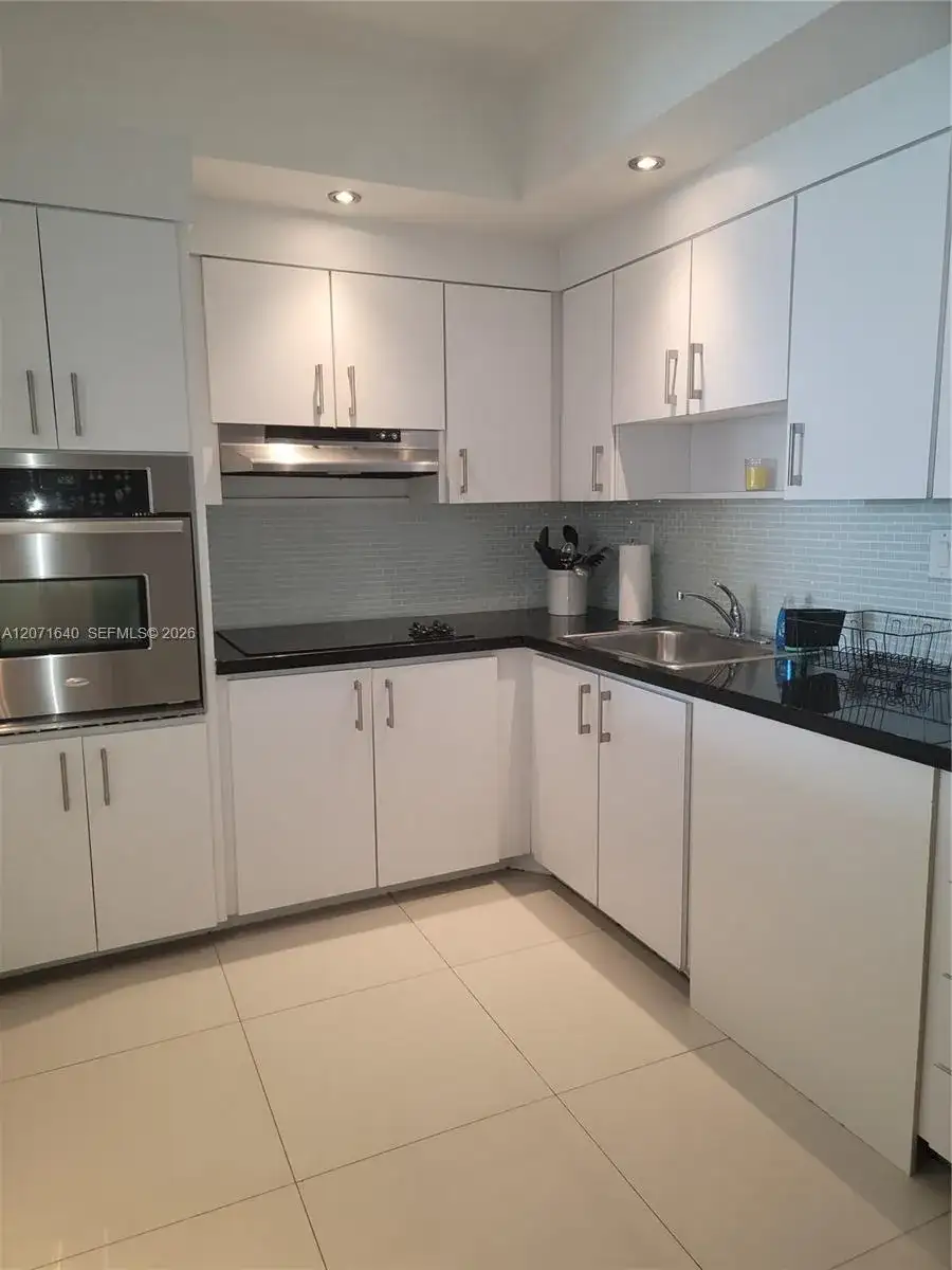 19380 Collins Ave, Sunny Isles Beach FL 33160 photo 5
