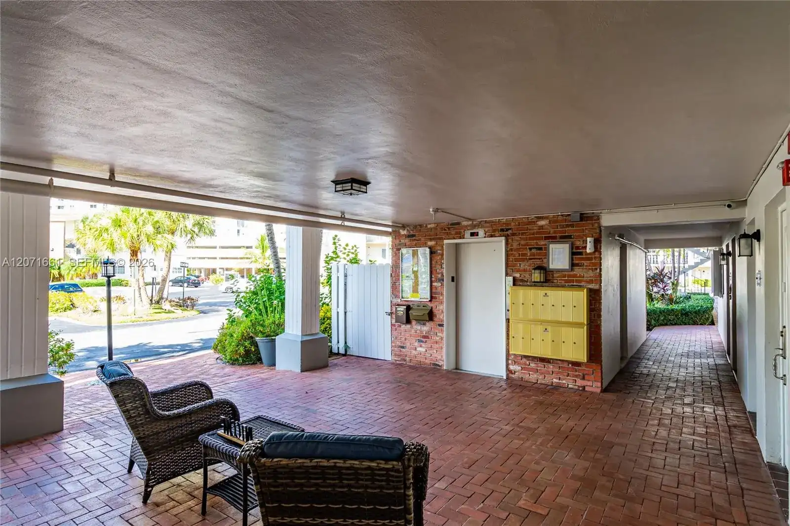 455 Paradisee Isle Blvd # 106, Hallandale Beach FL 33009 photo 4