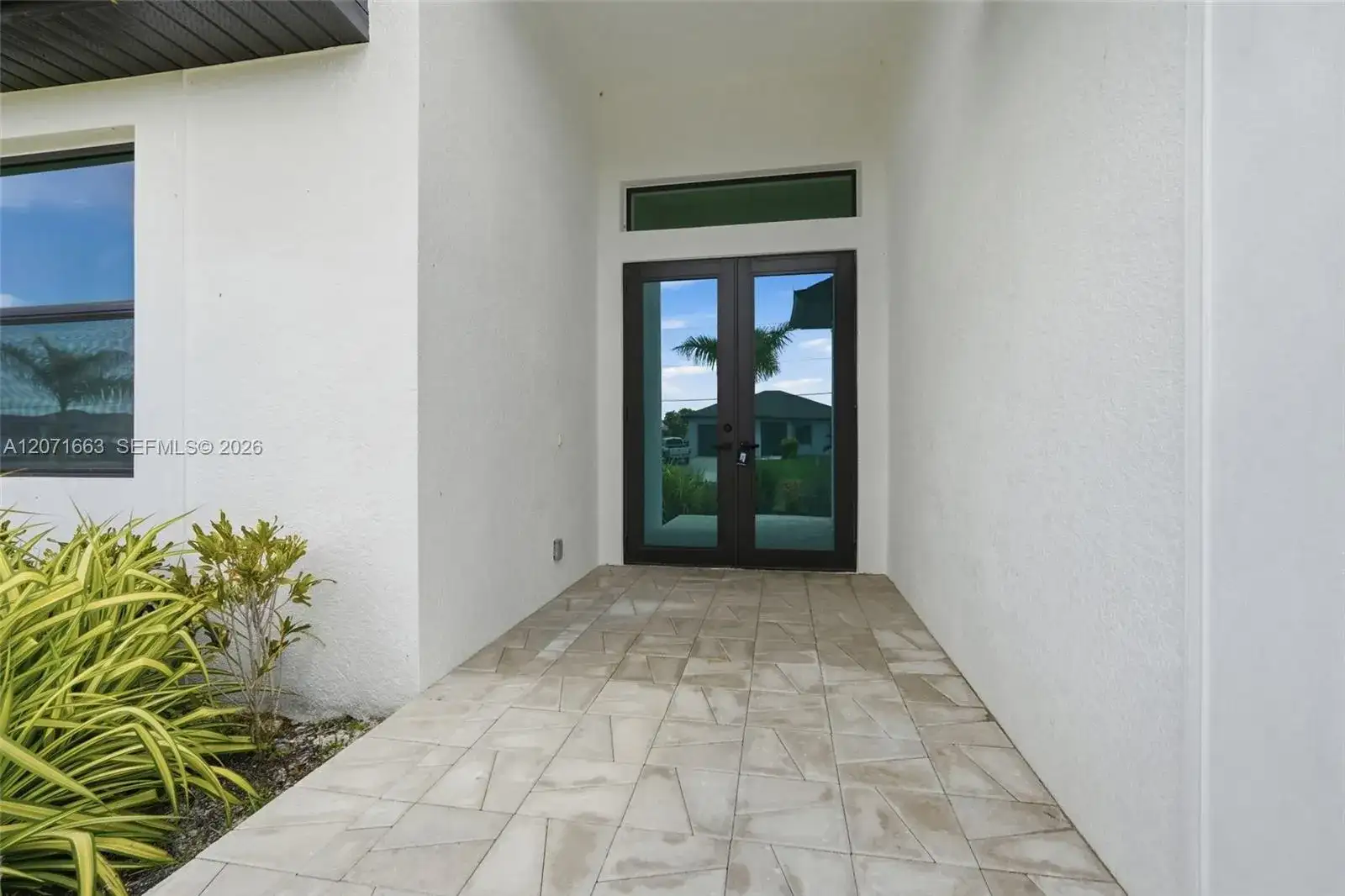 329 NE 15th Ter, Other City - In The State Of Florida FL 33909 photo 4
