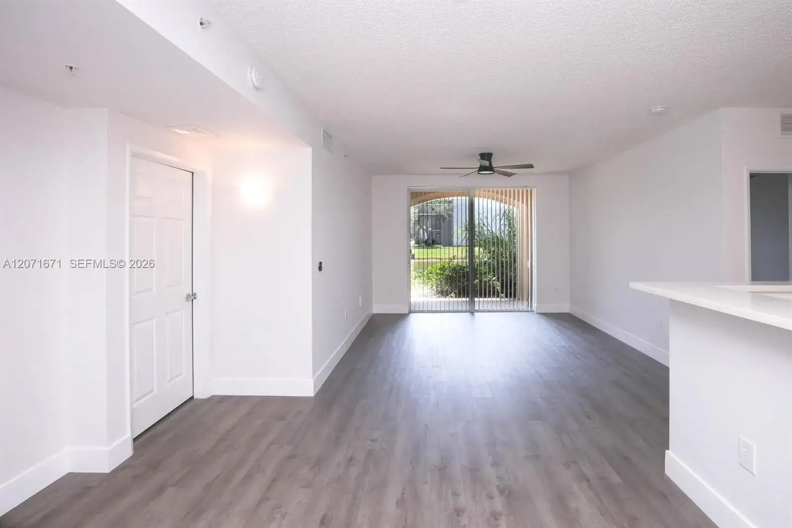 8050 N Nob Hill Rd # 106, Tamarac FL 33321