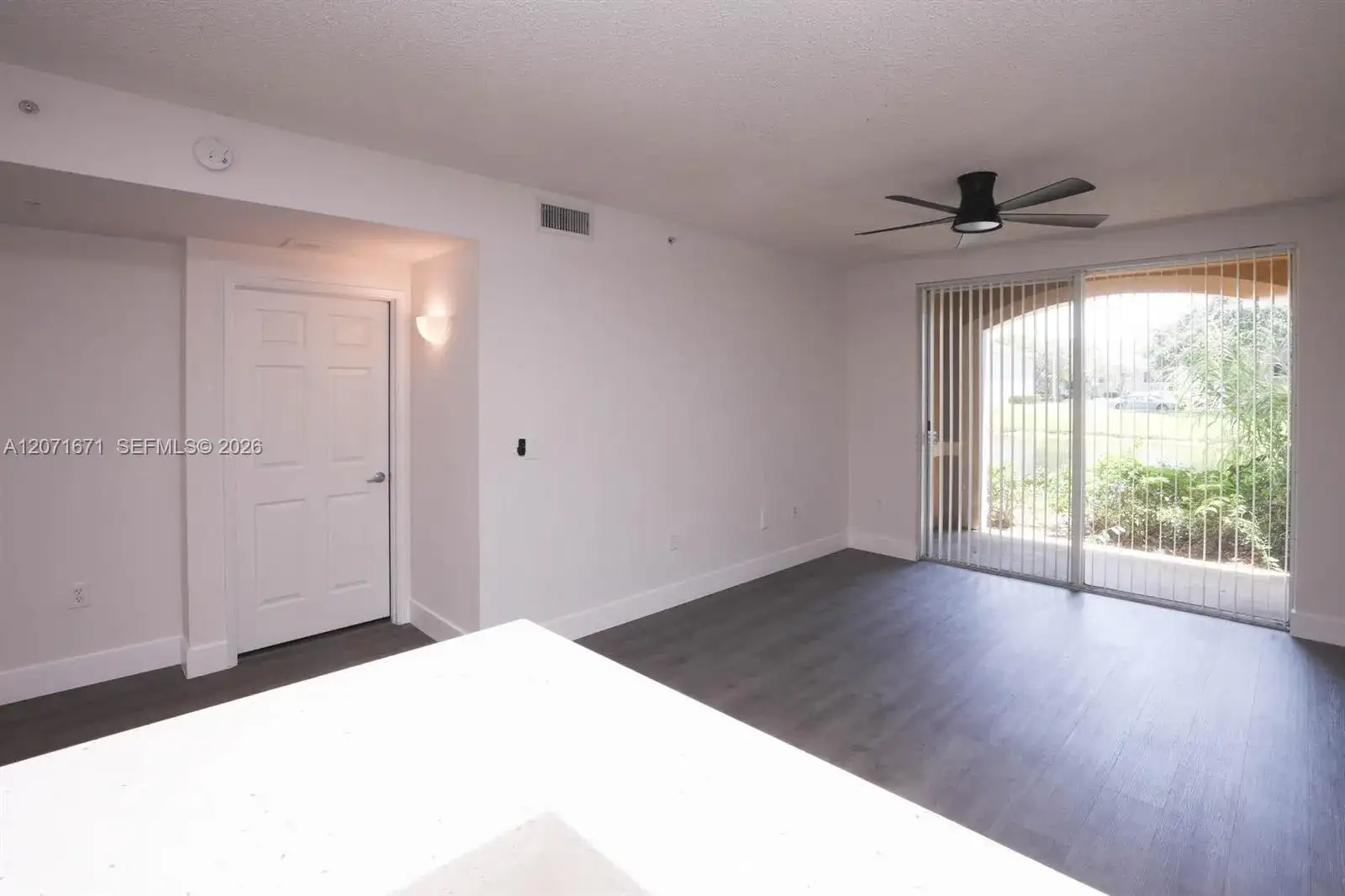 8050 N Nob Hill Rd # 106, Tamarac FL 33321 photo 2