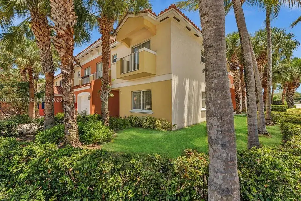 228 NW 14th Ave # 0, Fort Lauderdale FL 33311 photo 2