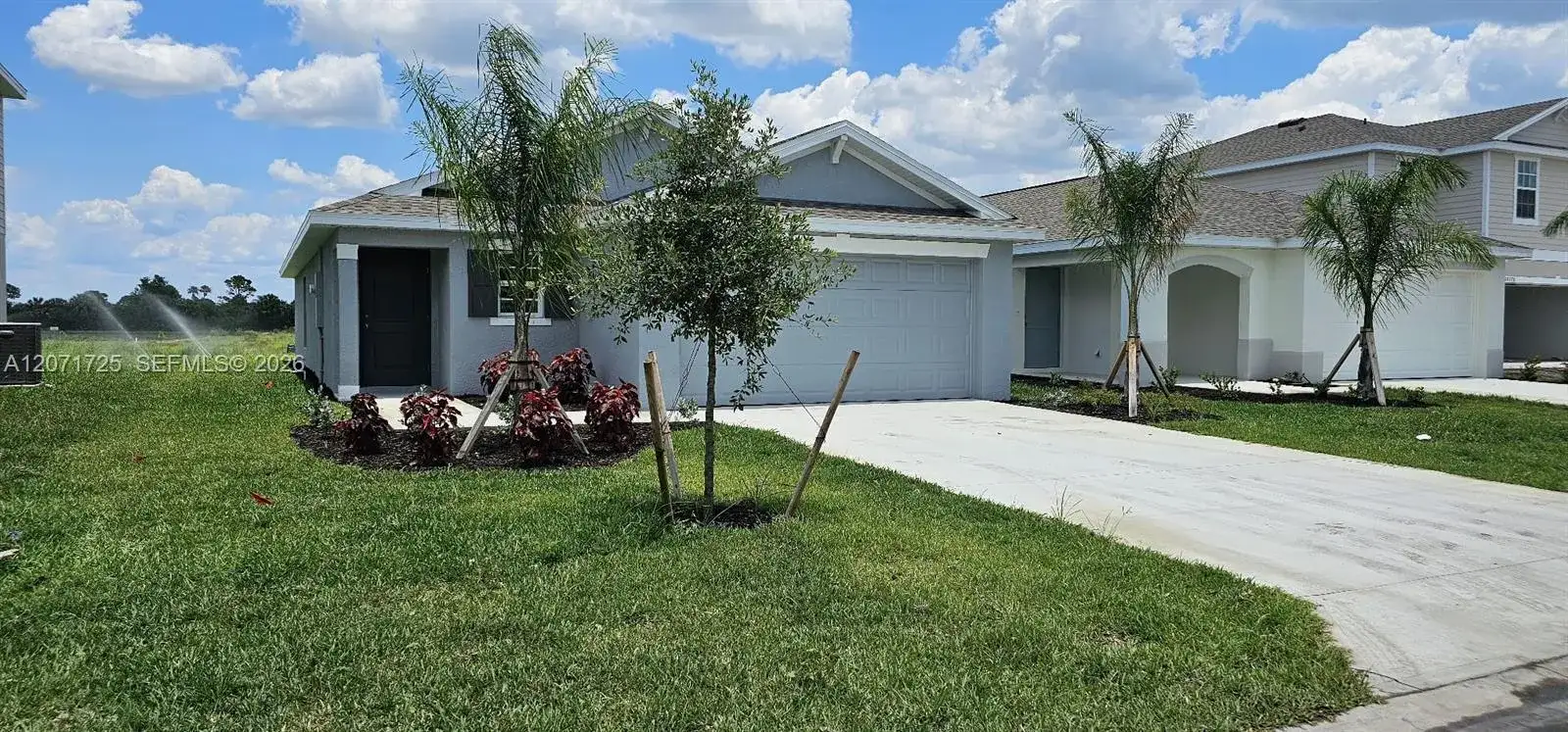 20190 Caroline Creek PL, Lehigh Acres FL 33974 photo 2