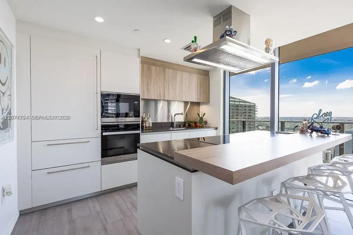 1000 Brickell Plz # 3512, Miami FL 33131 photo 5