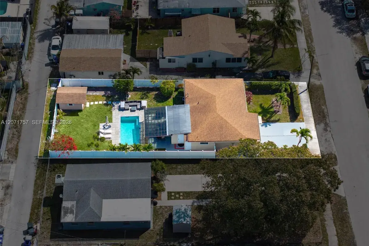 1935 Arthur St, Hollywood FL 33020