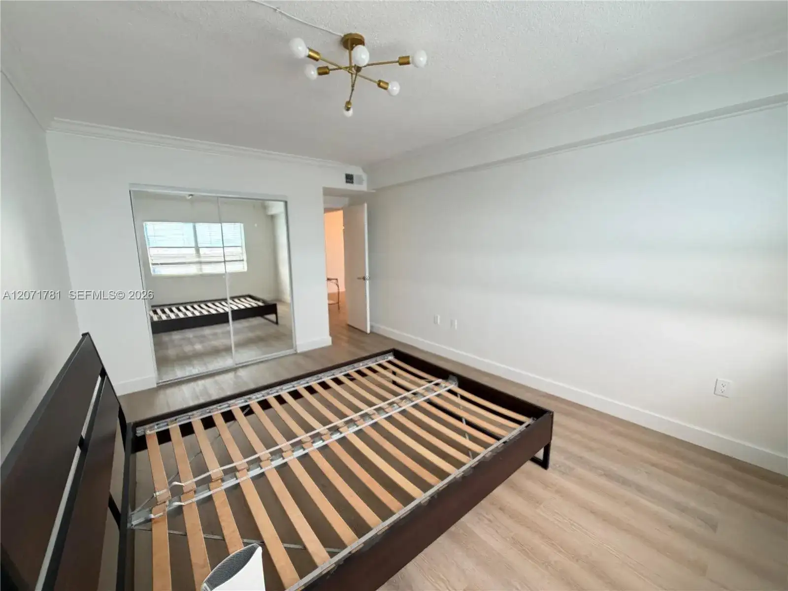 400 Kings Point Dr # 604, Sunny Isles Beach FL 33160 photo 5