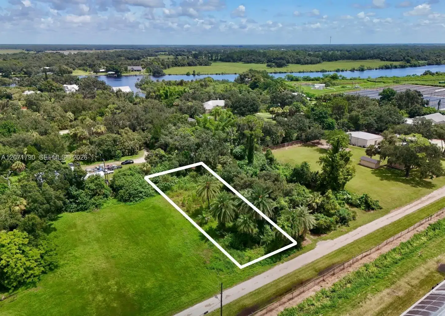 20101 WAGNER AVE, Other City - In The State Of Florida FL 33920 photo 2