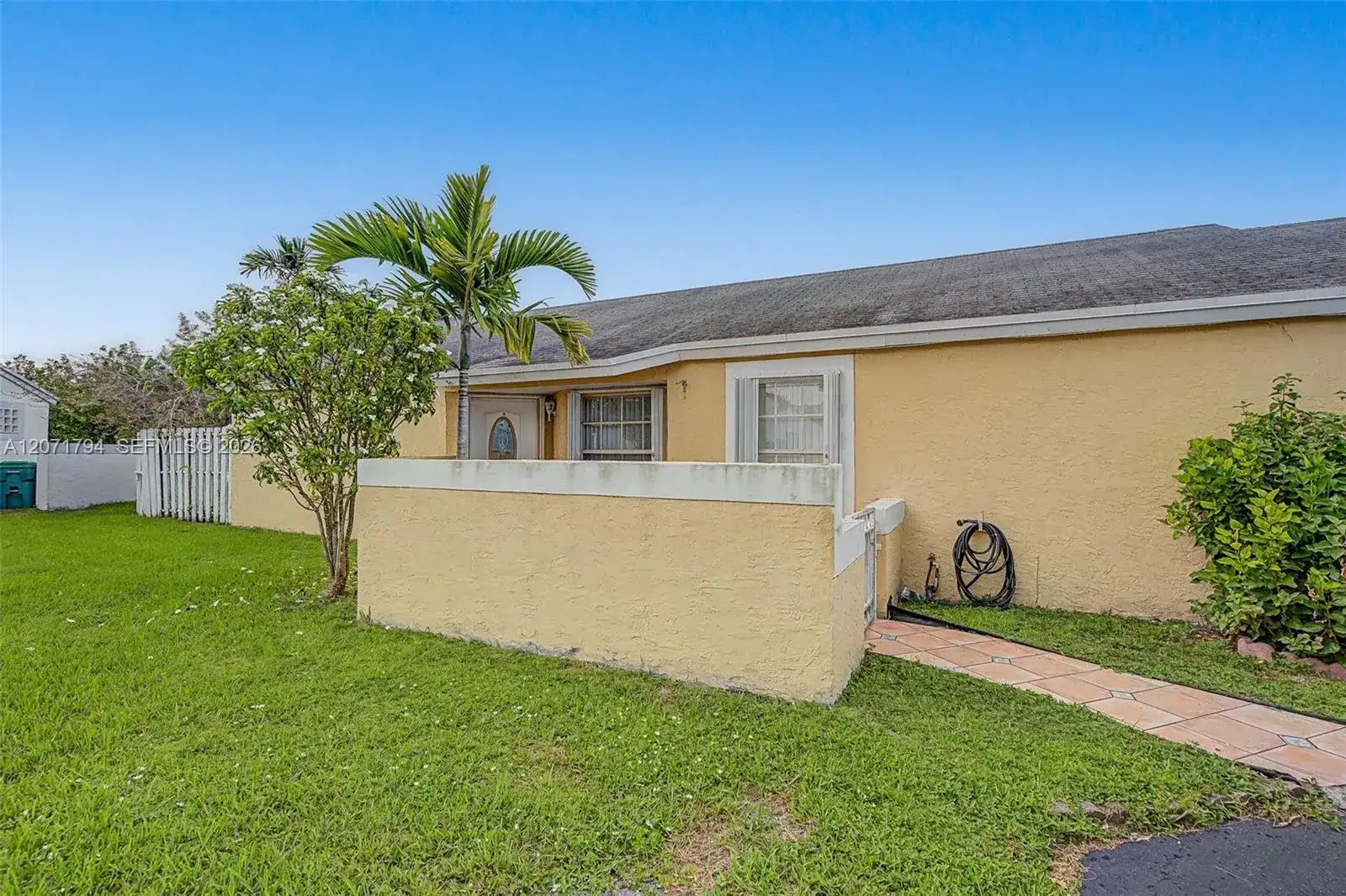 14963 SW 74th Ter, Miami FL 33193 photo 2