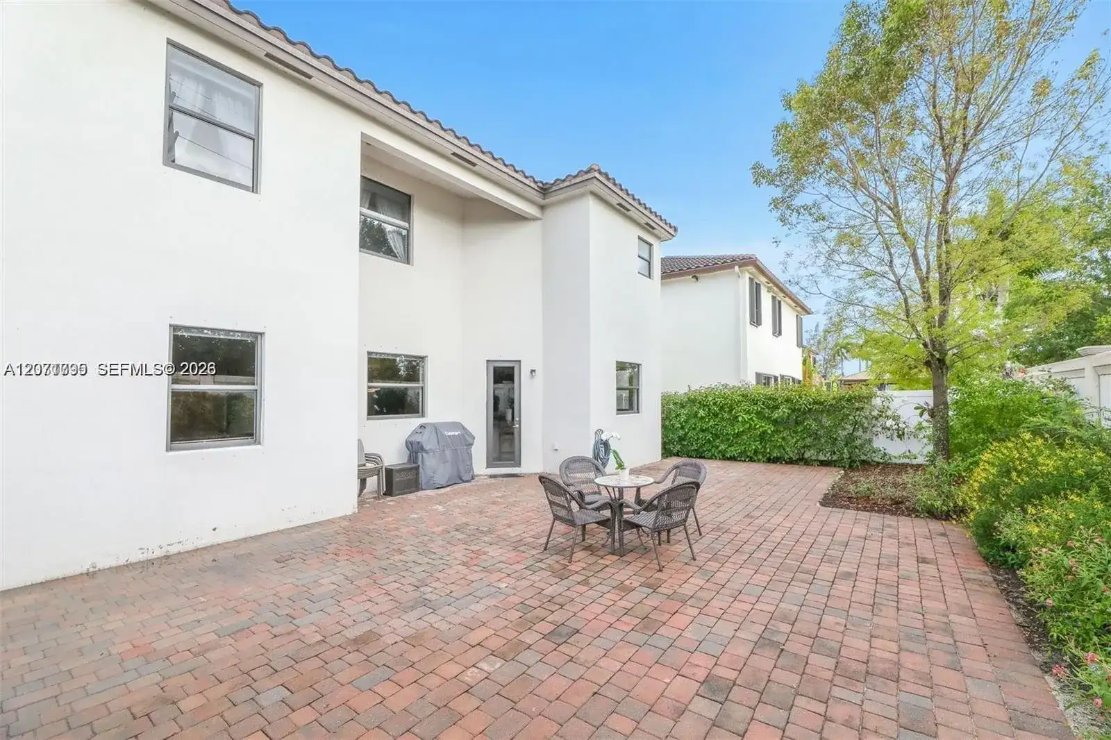 9260 W 35th Ln, Hialeah FL 33018 photo 5