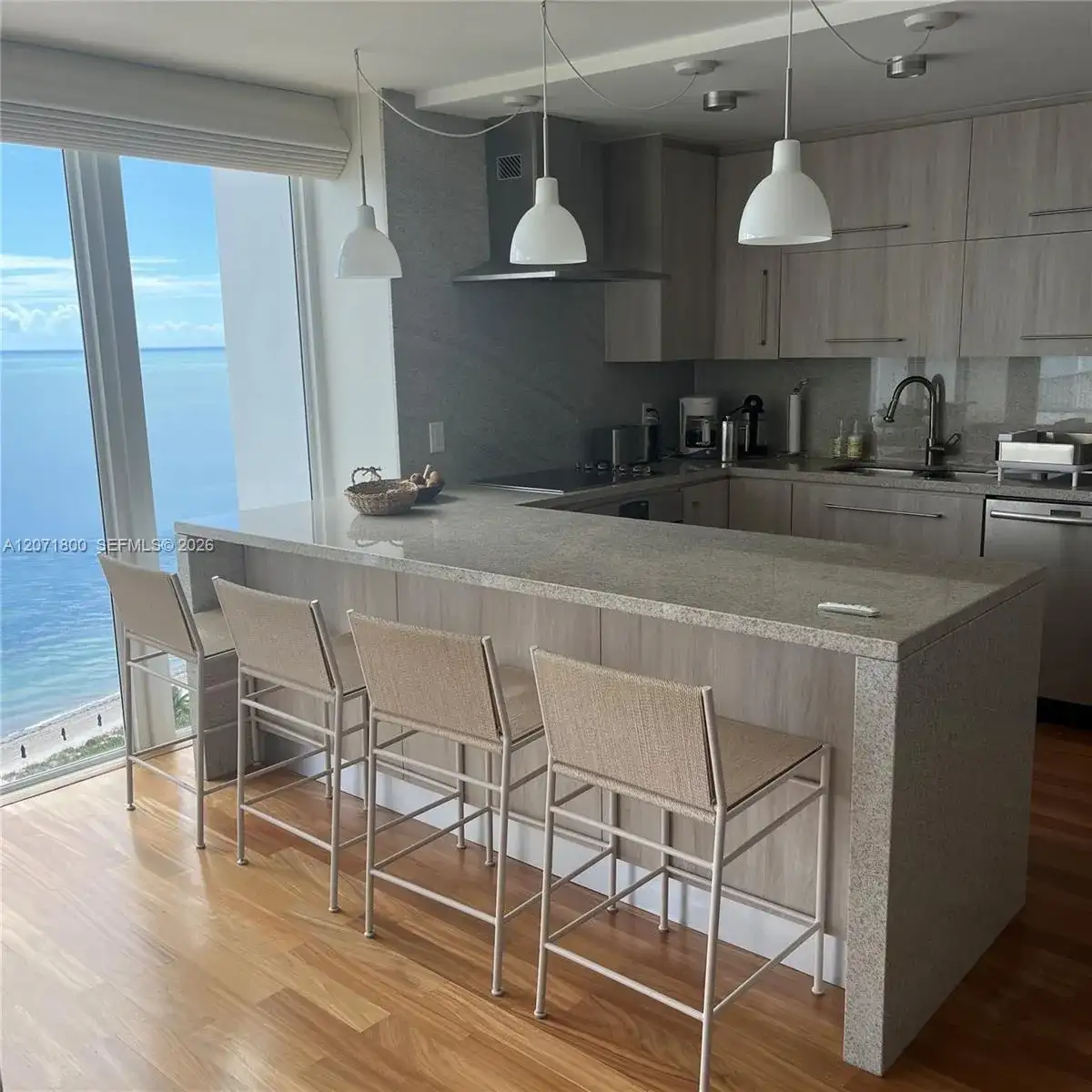 881 Ocean Dr # 18B, Key Biscayne FL 33149 photo 3