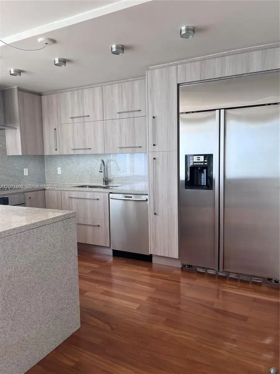 881 Ocean Dr # 18B, Key Biscayne FL 33149 photo 4