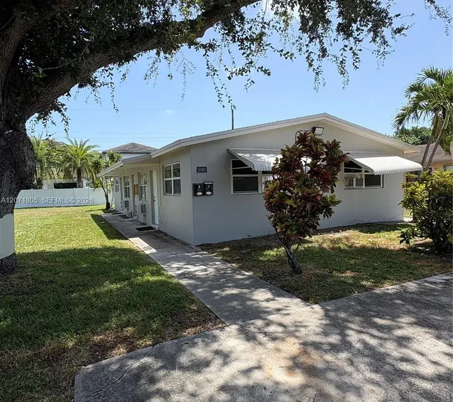 5080 SW 26th AVe # 2, Fort Lauderdale FL 33312