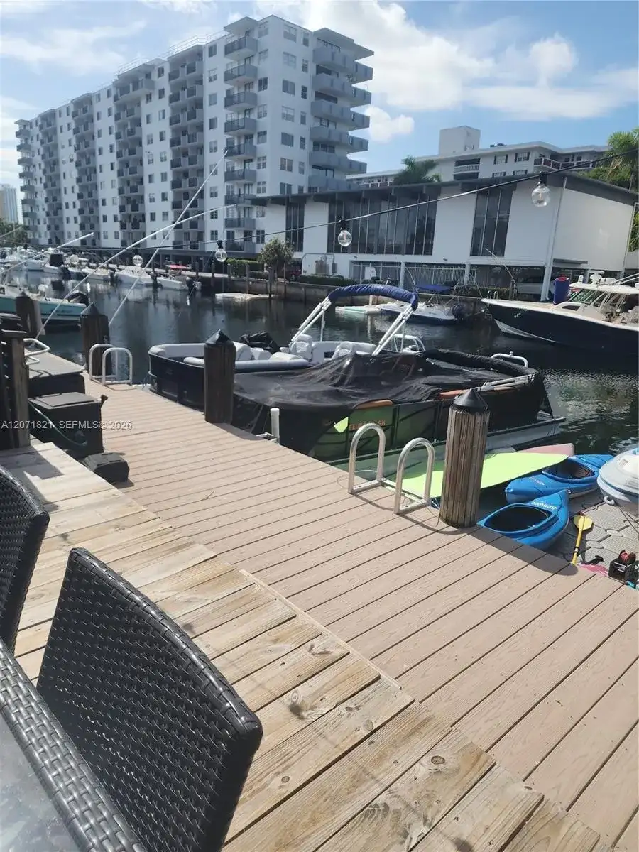 3600 NE 167th St # 19, North Miami Beach FL 33160 photo 2
