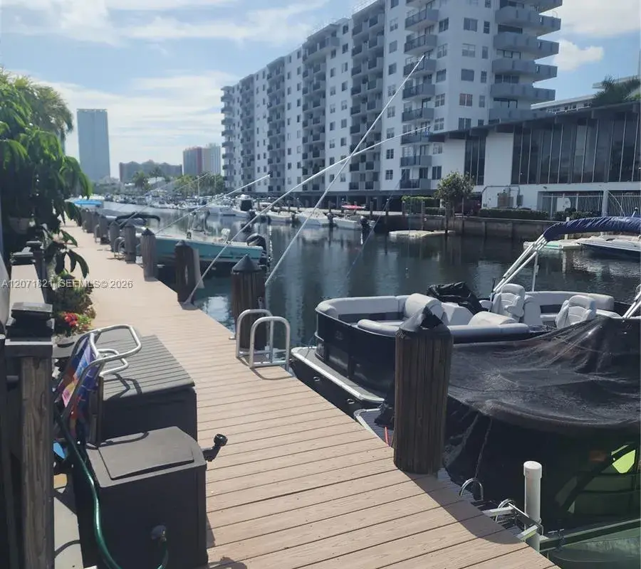 3600 NE 167th St # 19, North Miami Beach FL 33160