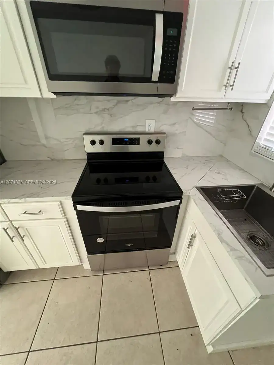 6101 Rodman St # 2, Hollywood FL 33023 photo 3