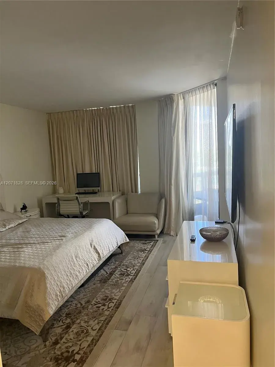 20191 E Country Club Dr # 503, Aventura FL 33180
