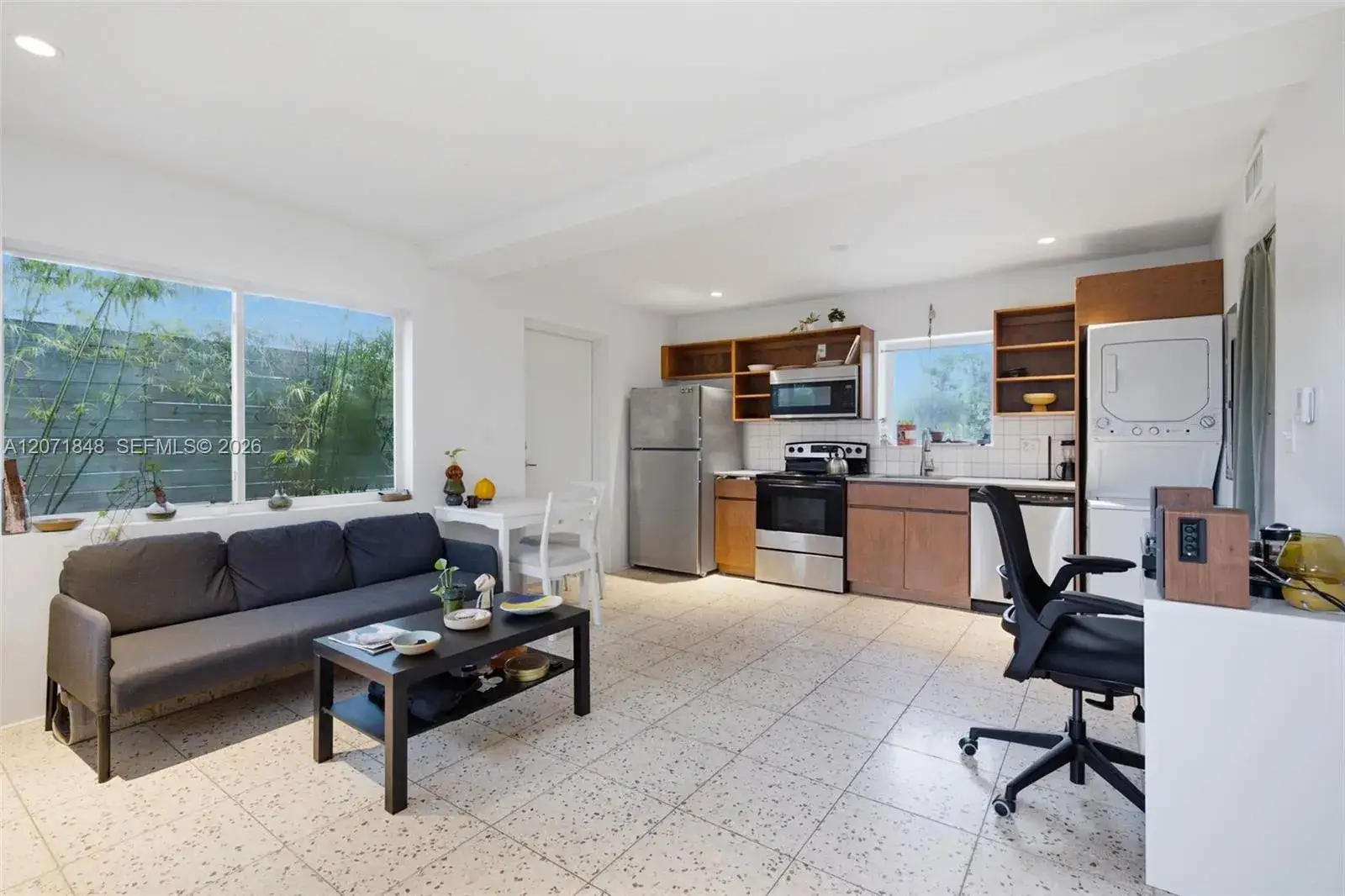 127 NW 74th St # 2, Miami FL 33150