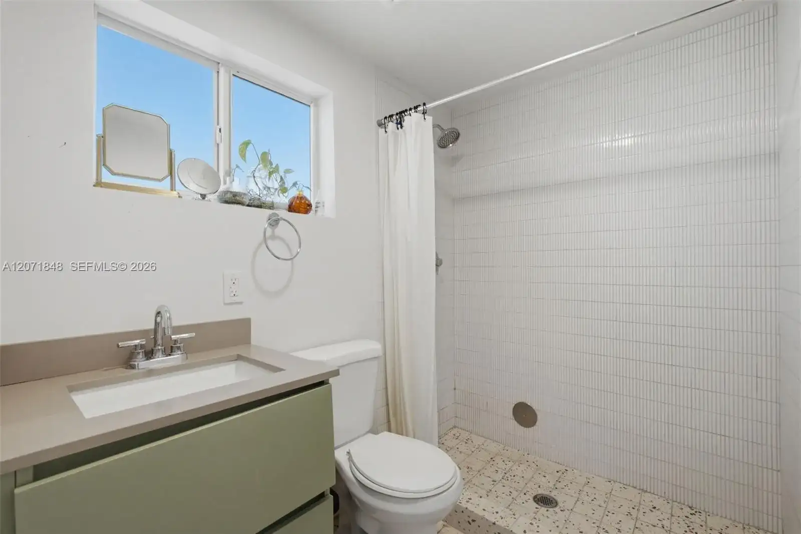 127 NW 74th St # 2, Miami FL 33150 photo 4