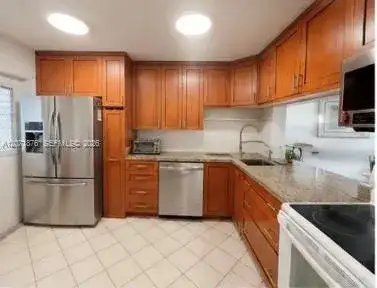 215 SE 3rd Ave # 308C, Hallandale Beach FL 33009 photo 4
