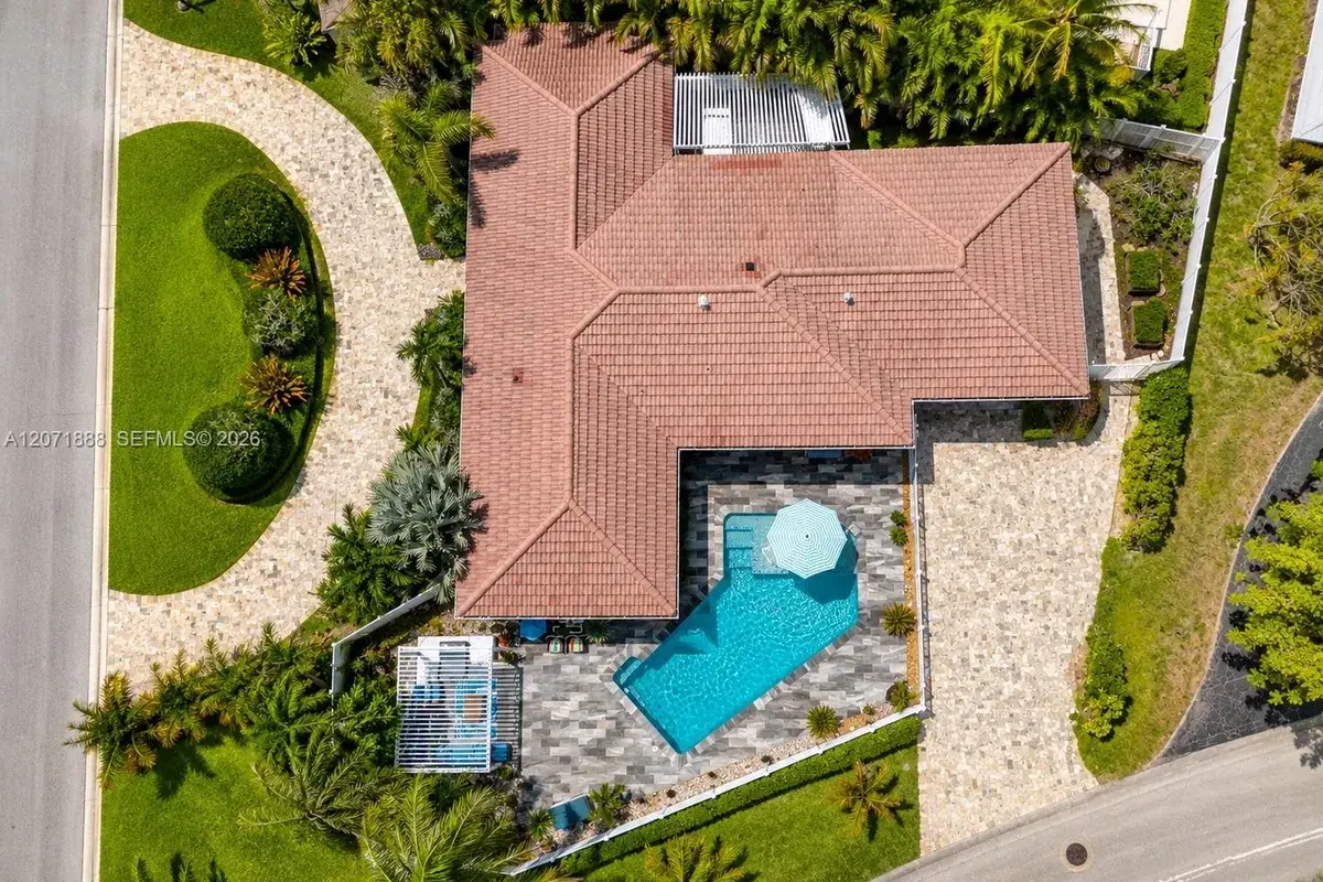 2615 NE 26th St, Fort Lauderdale FL 33305