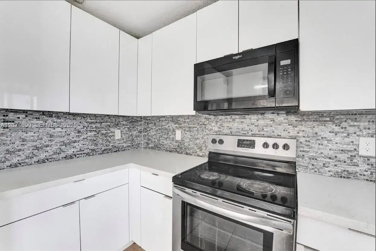 1154 NW 103 Street # 1, Miami FL 33150 photo 3