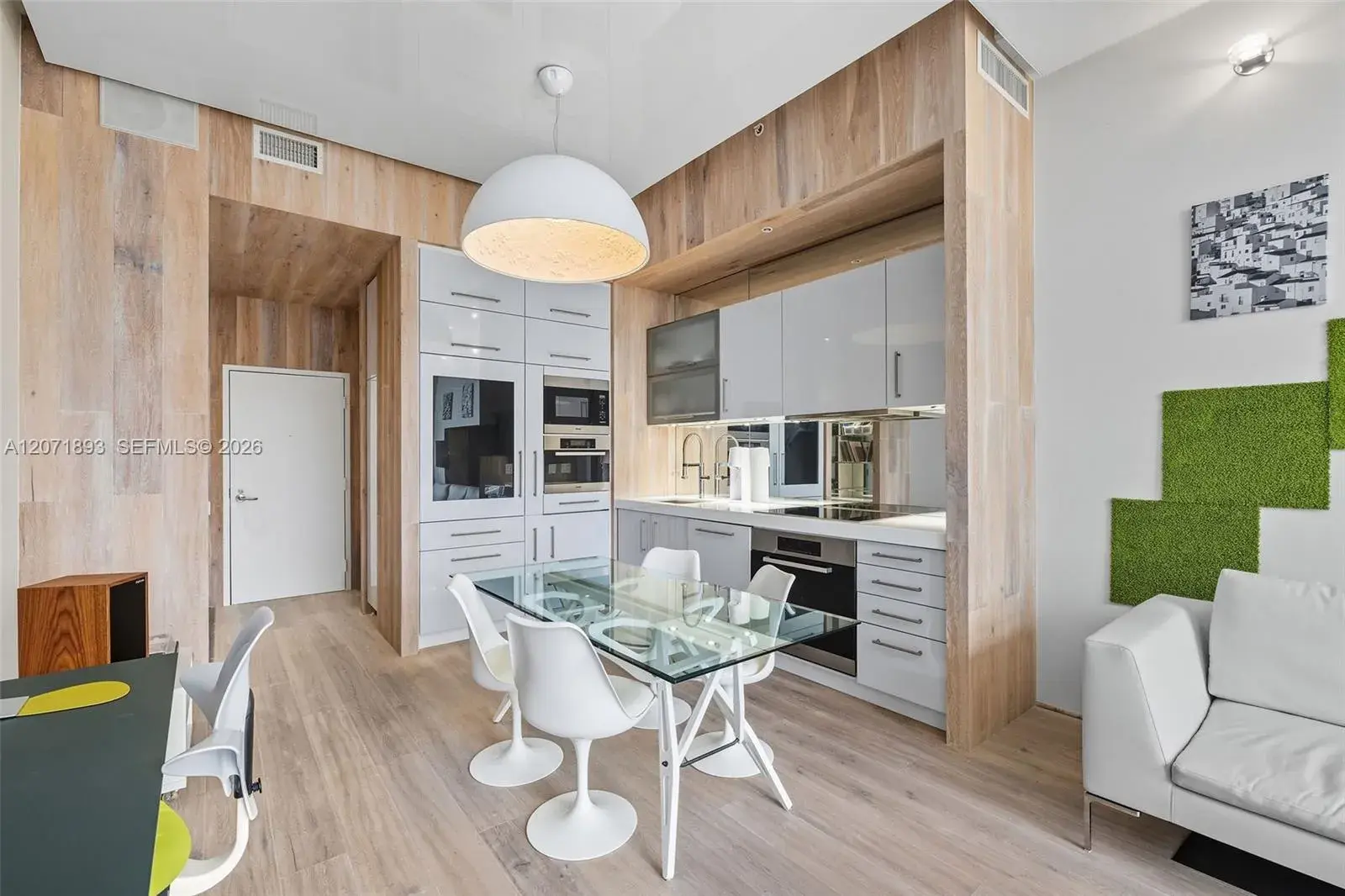 2001 Meridian Ave # 518, Miami Beach FL 33139