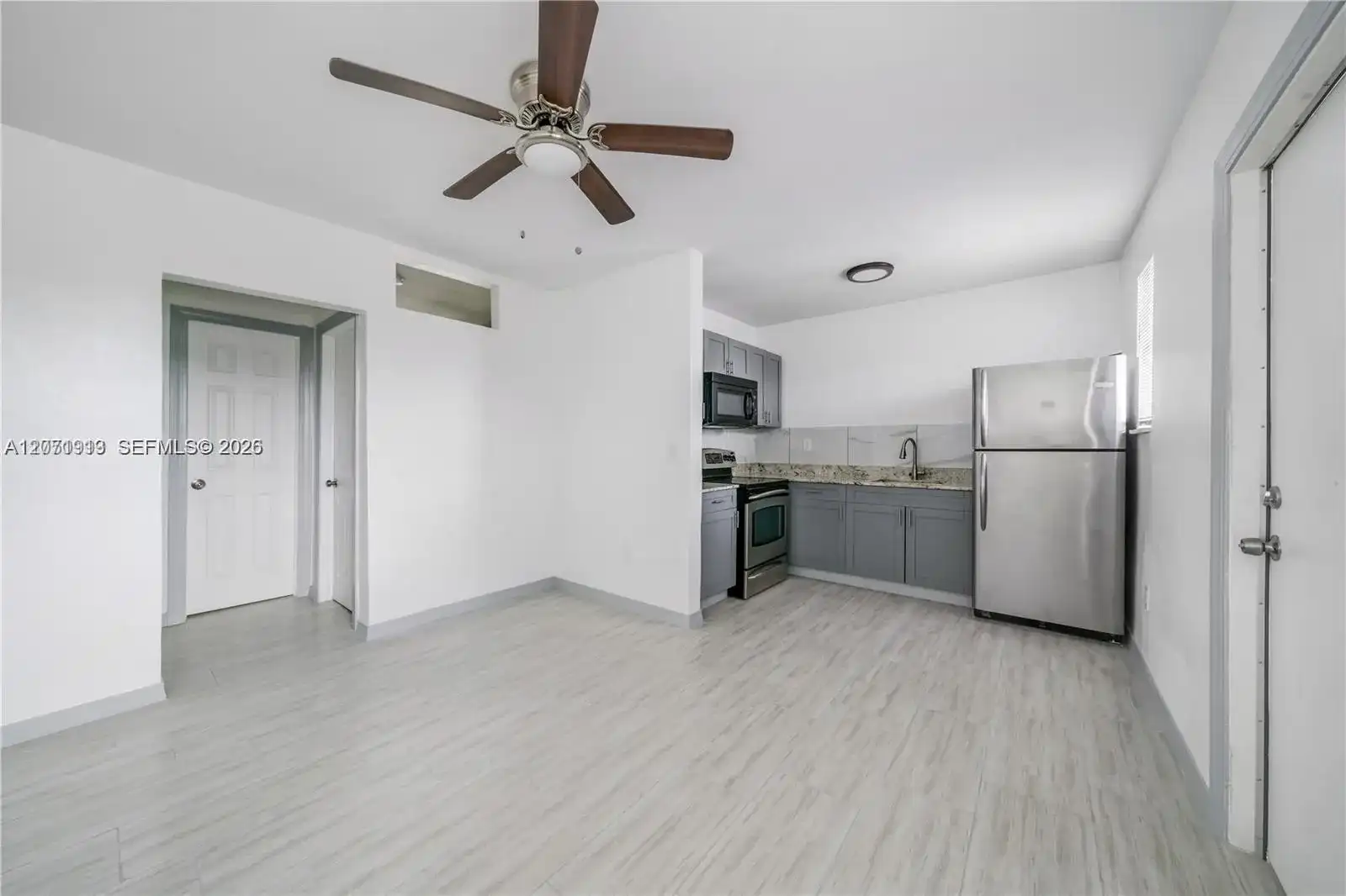 1281 NW 61st St # 31, Miami FL 33142