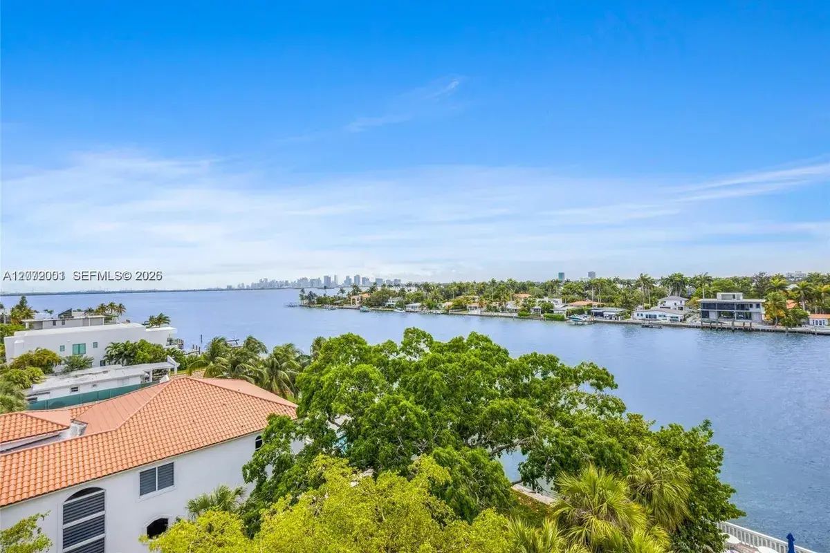 1455 N Treasure Dr # 7J, North Bay Village FL 33141