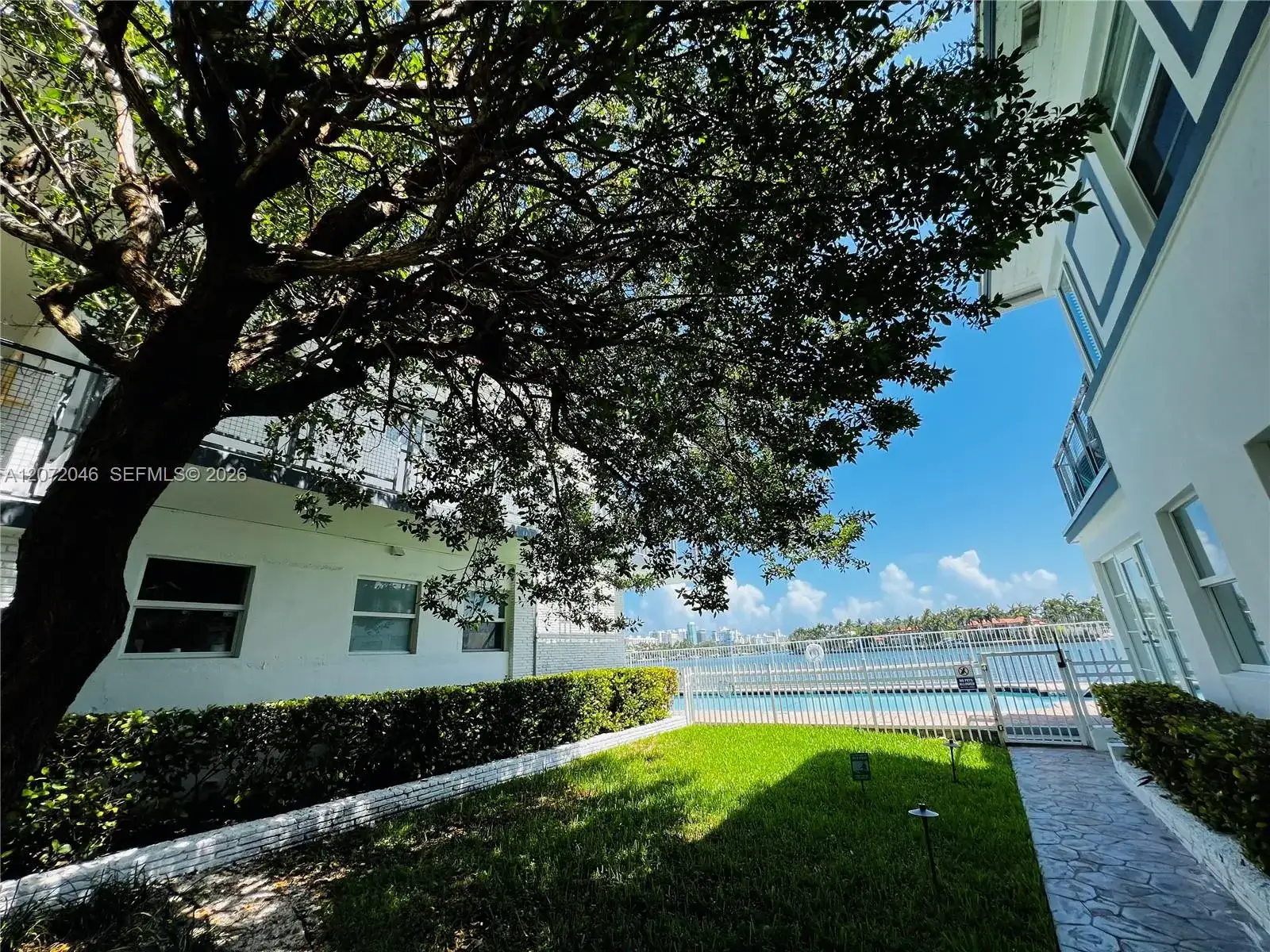 950 Bay Dr # 6, Miami Beach FL 33141
