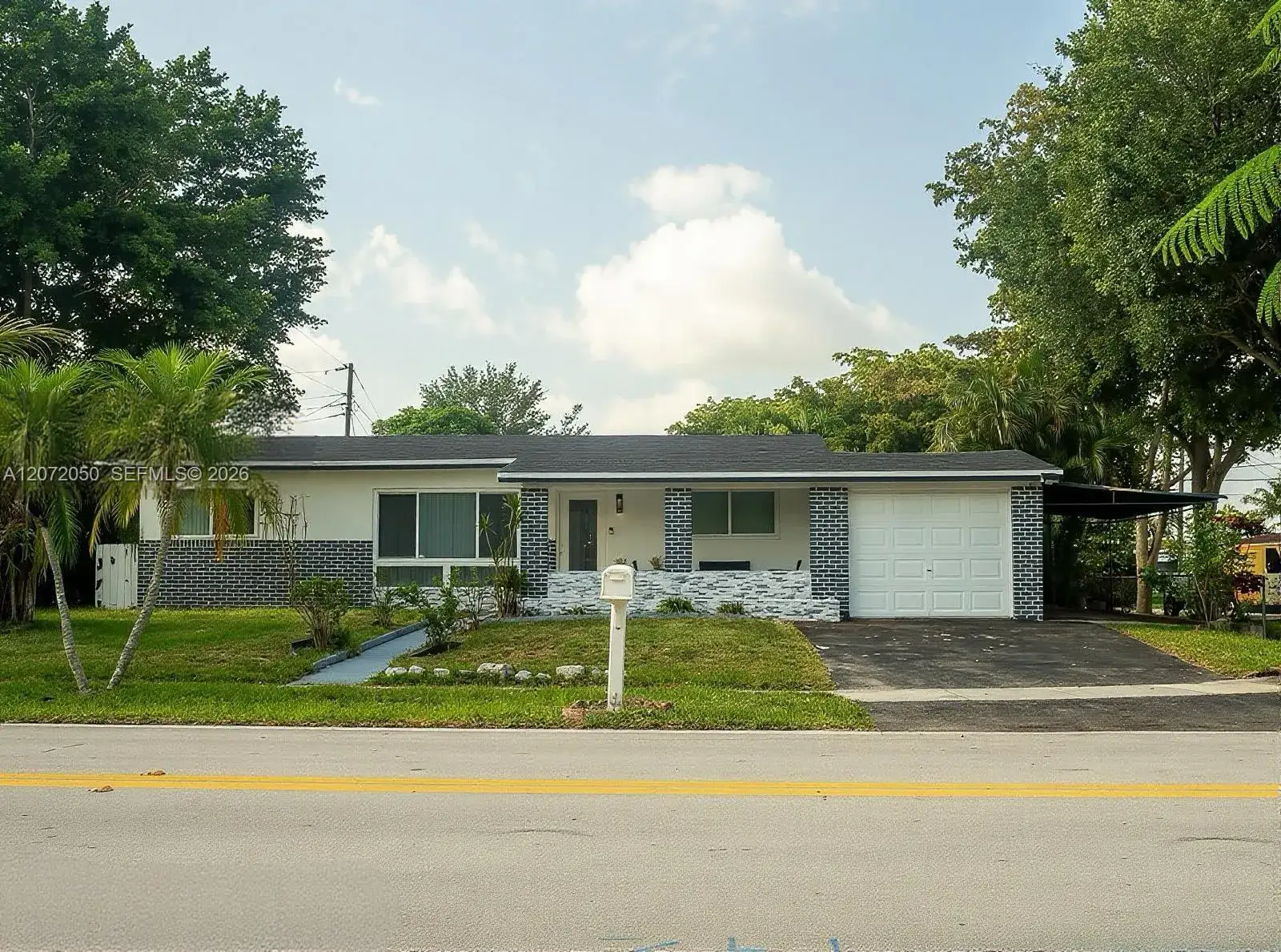 5090 SW 9th Ct, Plantation FL 33317