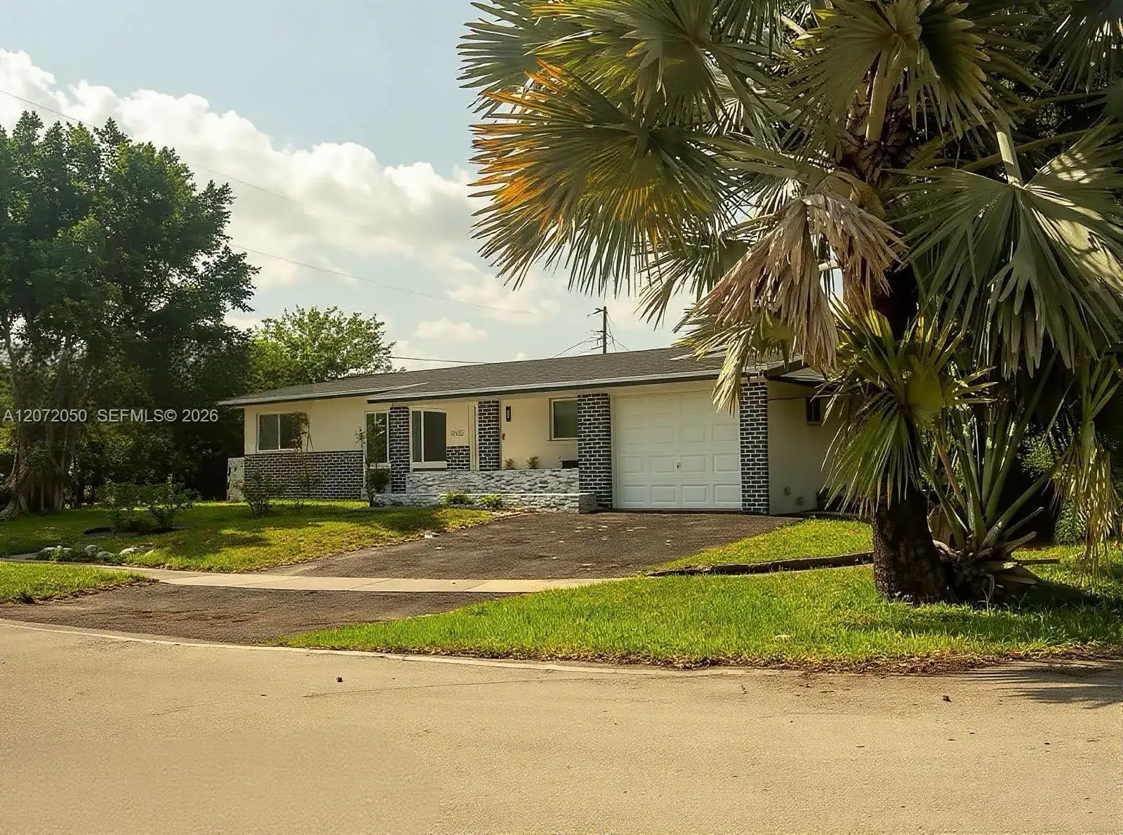 5090 SW 9th Ct, Plantation FL 33317 photo 2
