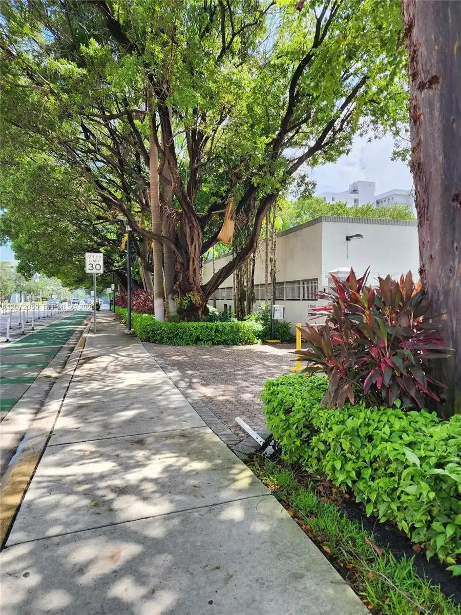 1688 West Ave # 506, Miami Beach FL 33139
