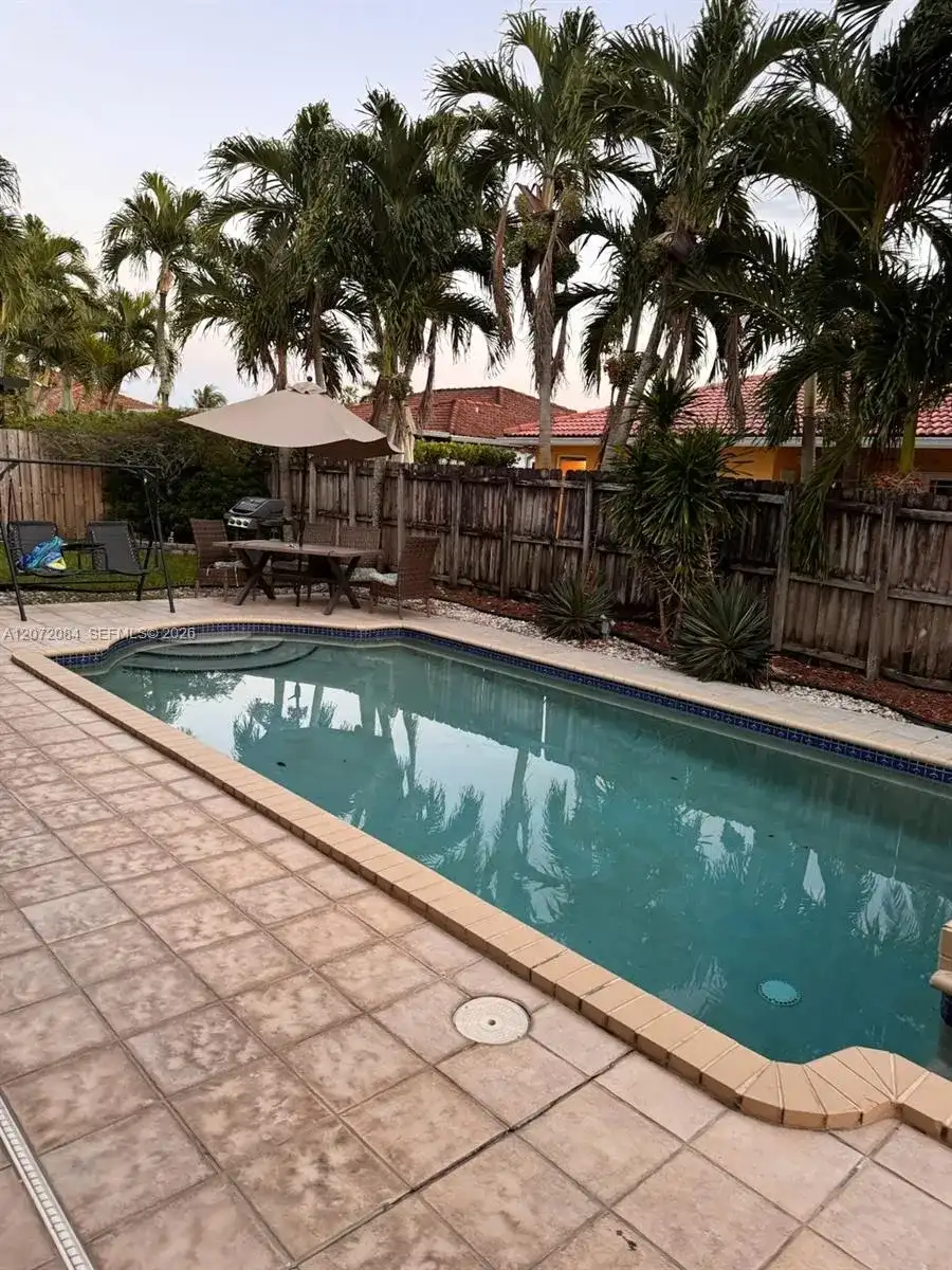 15234 SW 140th St, Miami FL 33196