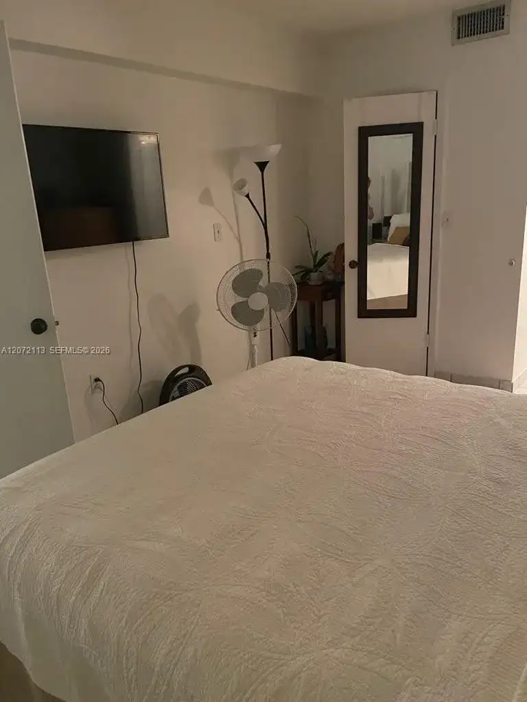 250 181st Dr # 111, Sunny Isles Beach FL 33160 photo 5