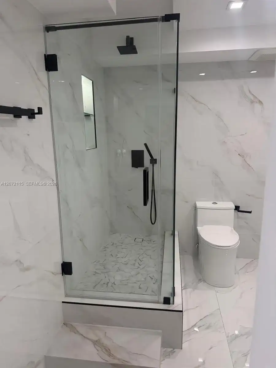 251 174th St # 1414, Sunny Isles Beach FL 33160 photo 4