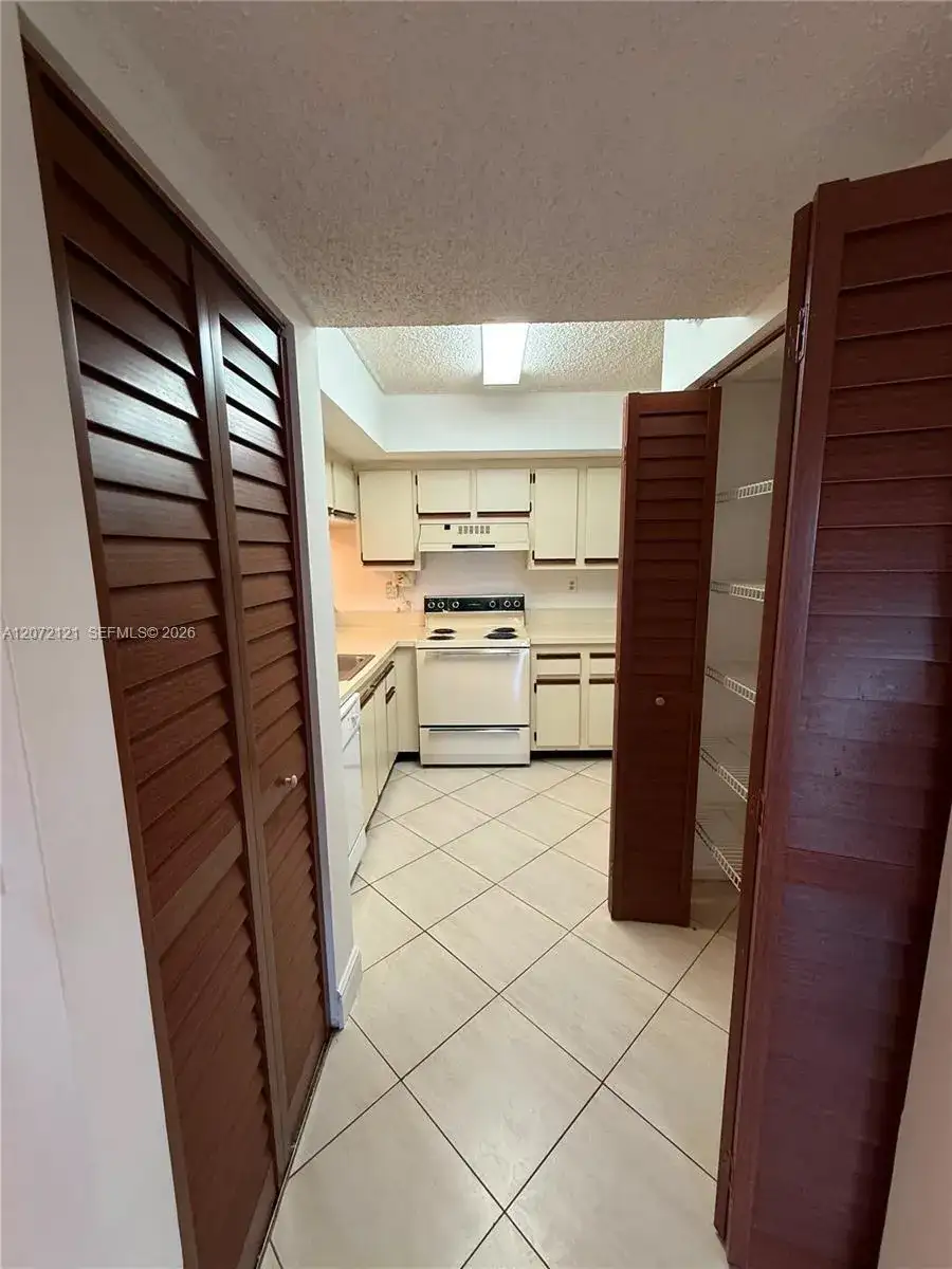 18200 Mediterranean Blvd # 2201, Hialeah FL 33015 photo 4