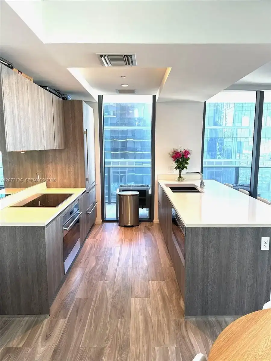801 S Miami Ave # 4305, Miami FL 33130