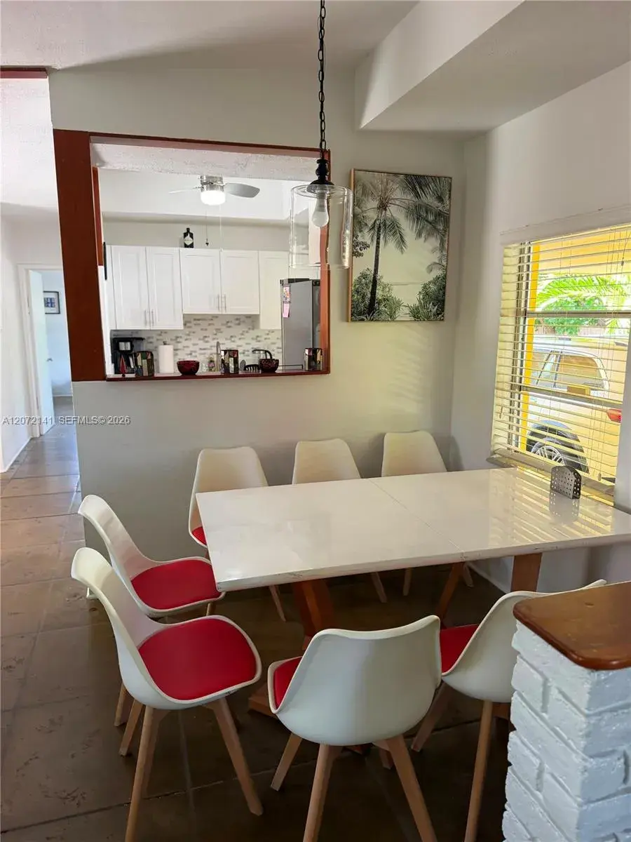935 Polk St, Hollywood FL 33019