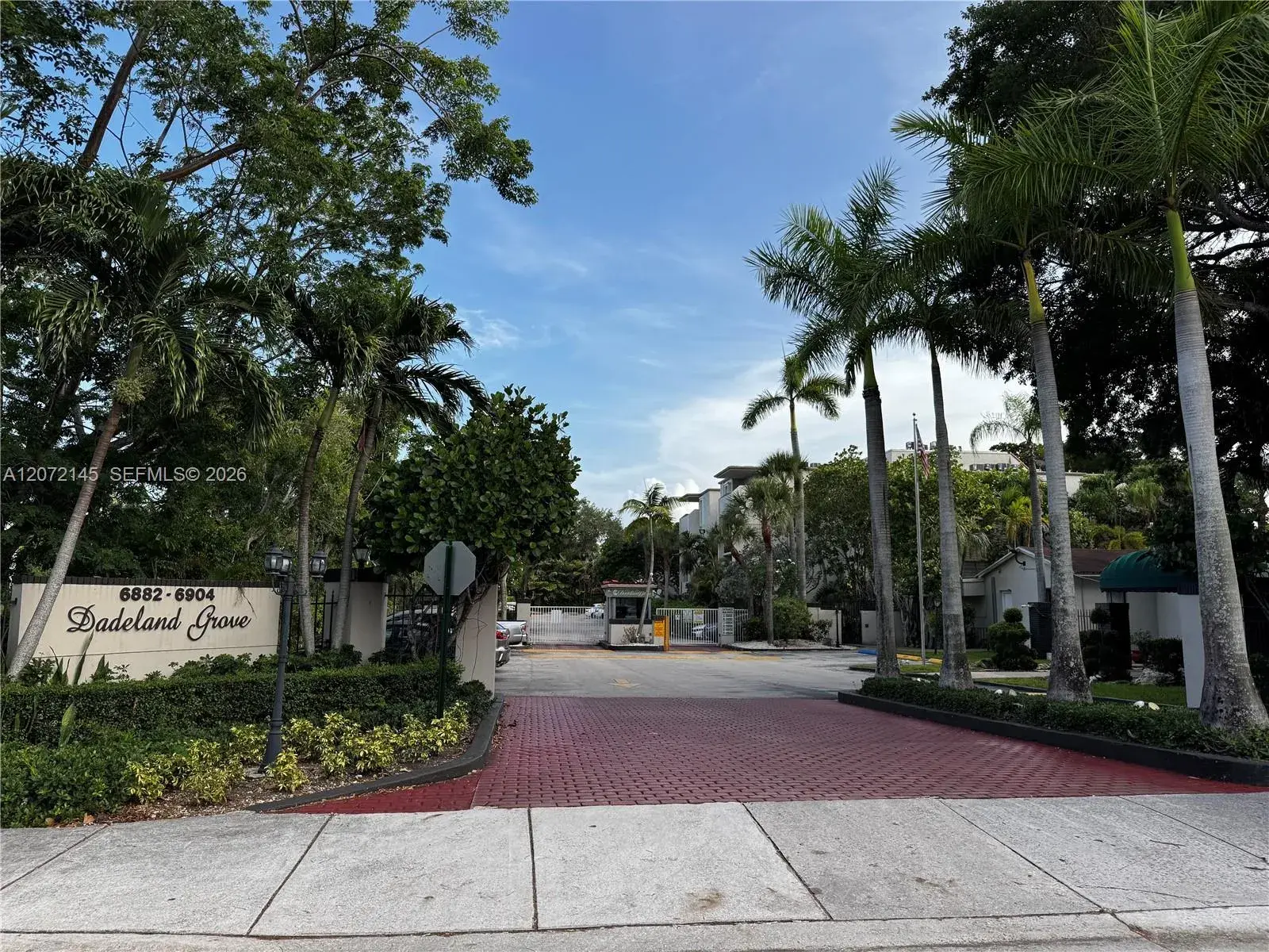 6900 N Kendall Dr # A403, Pinecrest FL 33156