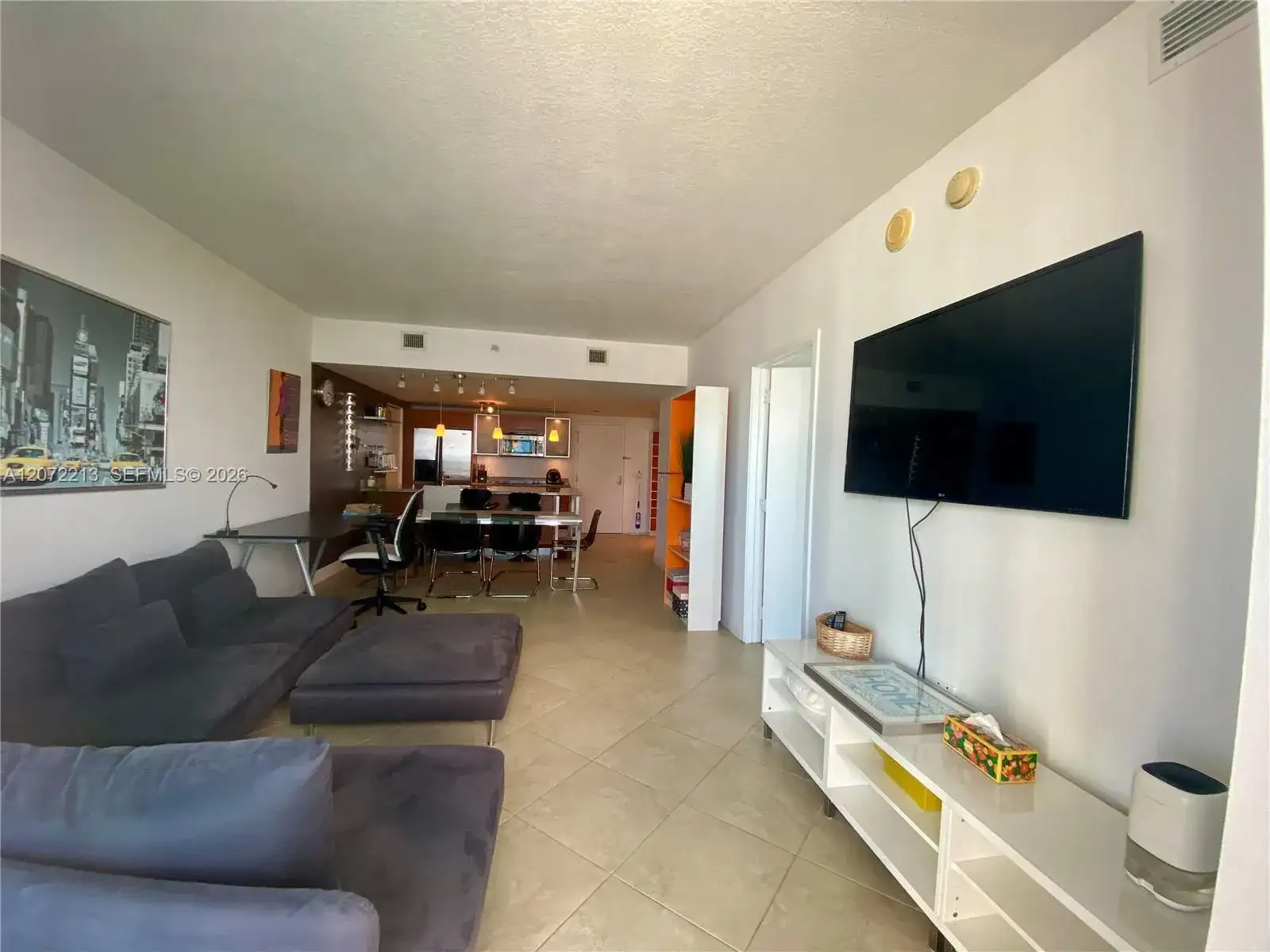 185 SW 7th St # 1607, Miami FL 33130 photo 3