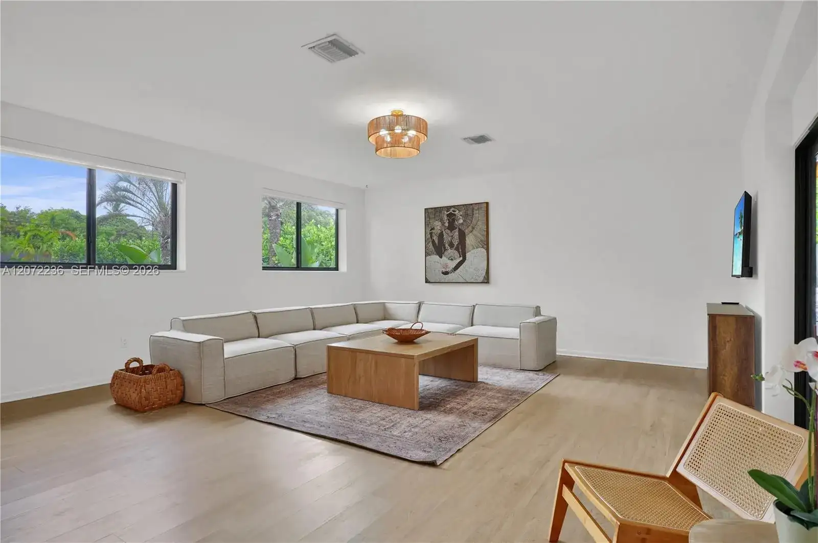 125 NE 150th St, Miami FL 33161 photo 4