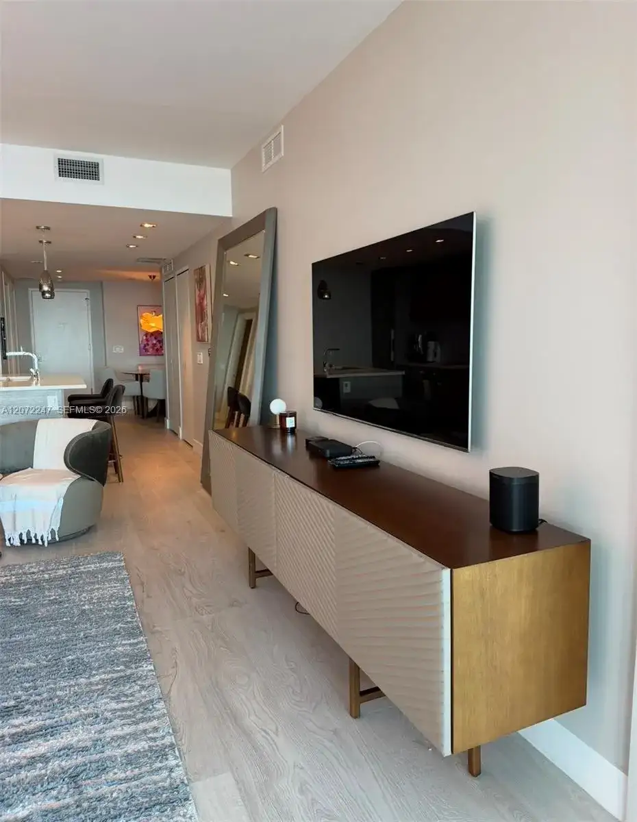 650 NE 32nd St # 1806, Miami FL 33137 photo 5