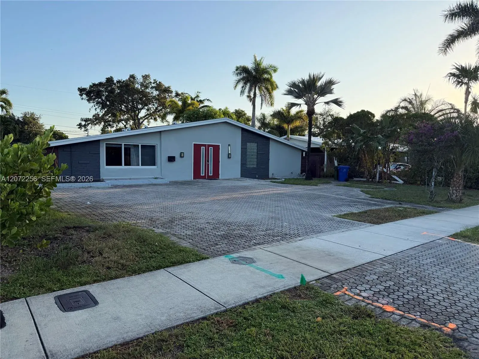 3161 Riverland Rd, Fort Lauderdale FL 33312