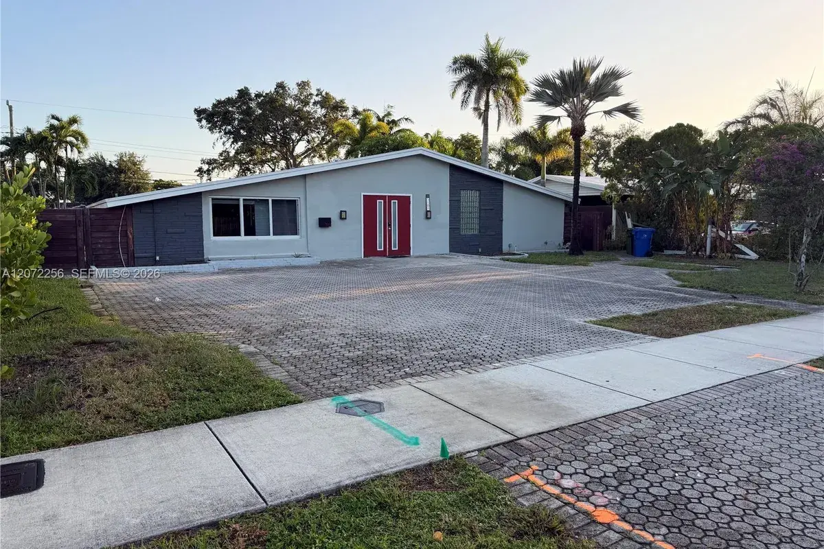 3161 Riverland Rd, Fort Lauderdale FL 33312