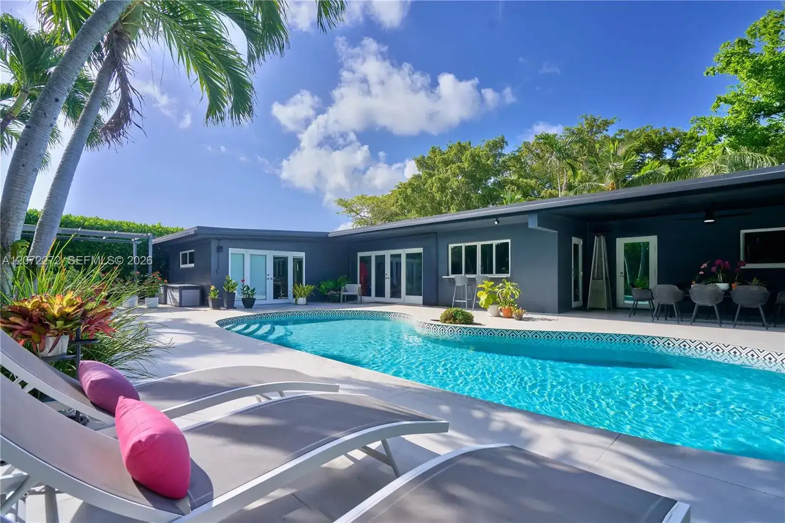 2155 NE 191st Dr, North Miami Beach FL 33179 photo 3