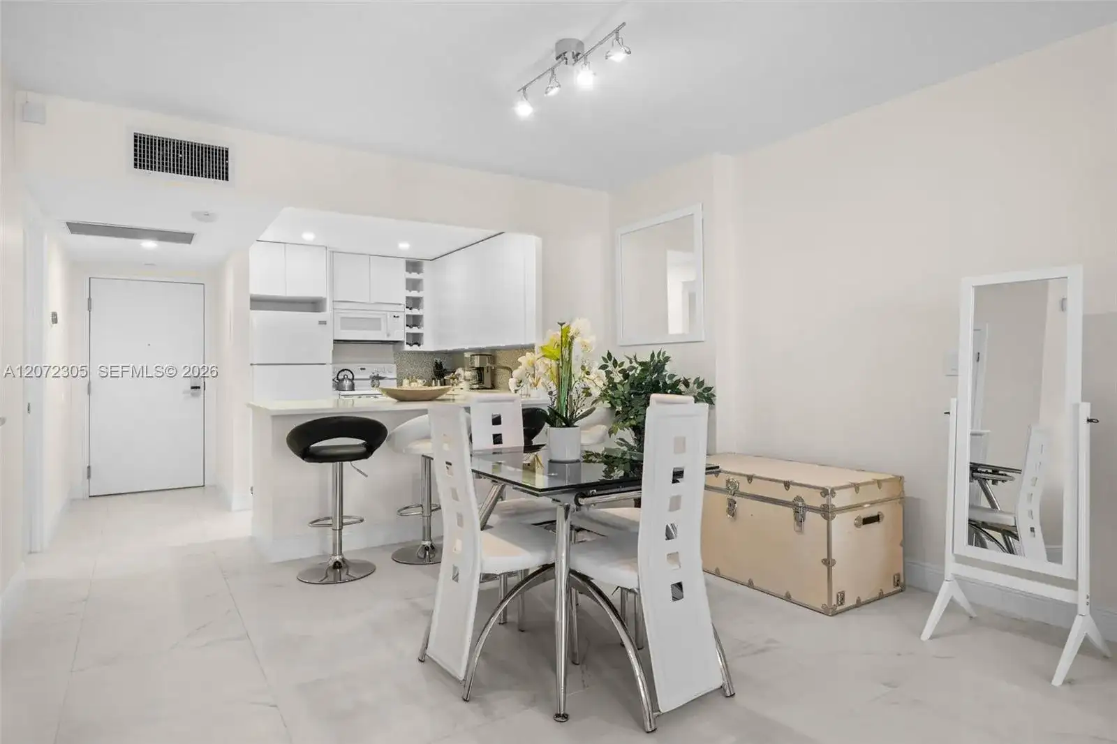 2301 Collins Ave # 1014, Miami Beach FL 33139 photo 3